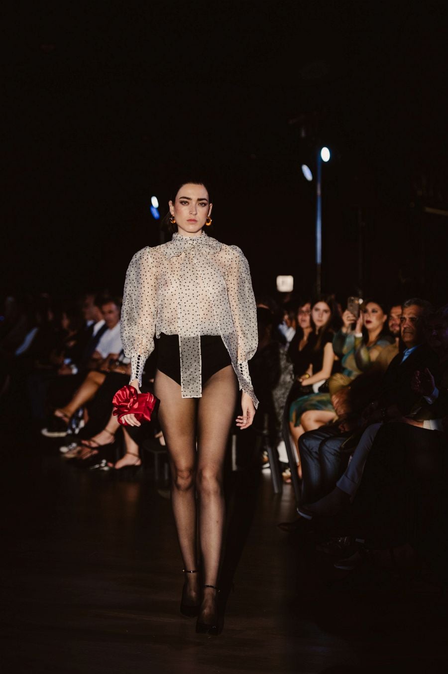 Desfile de Nicolás Montenegro en el Museo Balenciaga