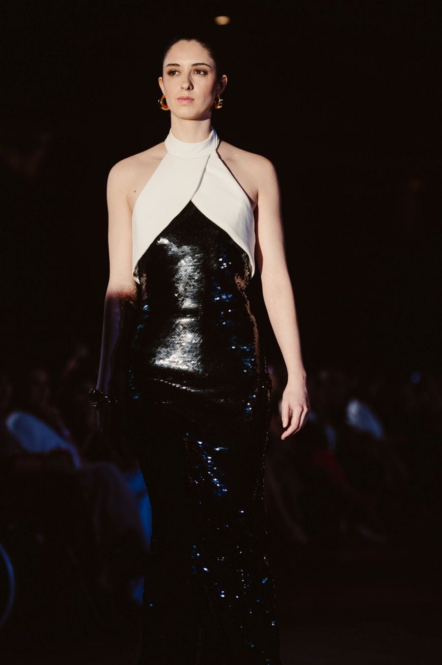 Desfile de Nicolás Montenegro en el Museo Balenciaga