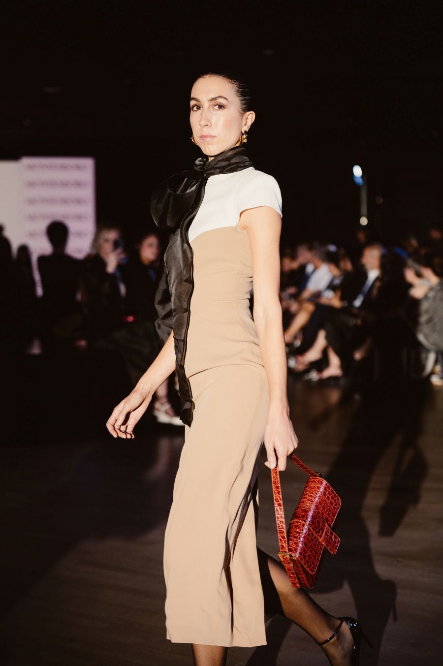 Desfile de Nicolás Montenegro en el Museo Balenciaga