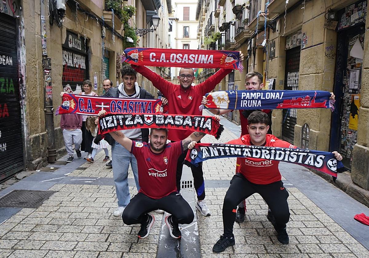 Así han vivido la previa del partido en Donostia los aficionados de Osasuna