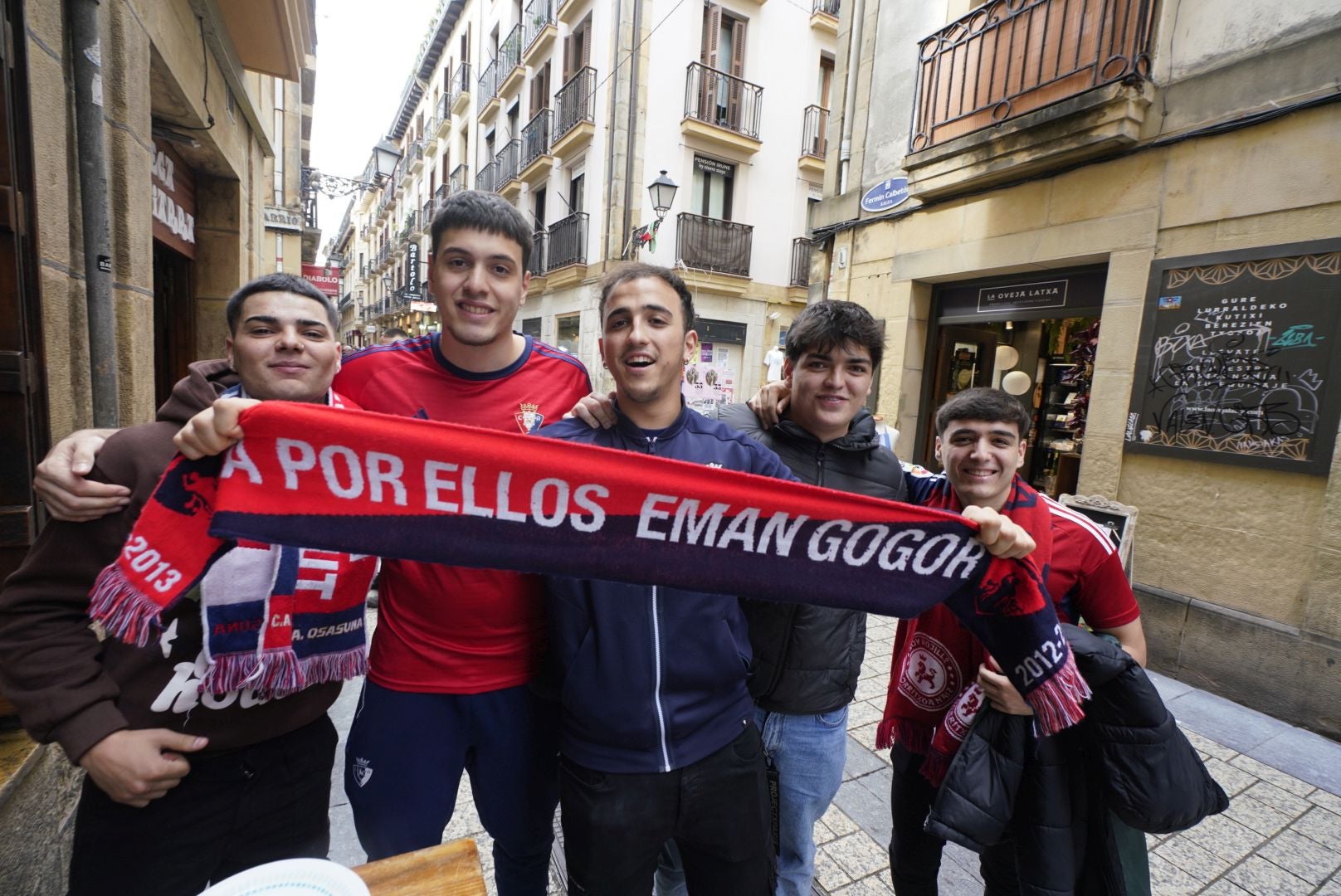 Así han vivido la previa del partido en Donostia los aficionados de Osasuna
