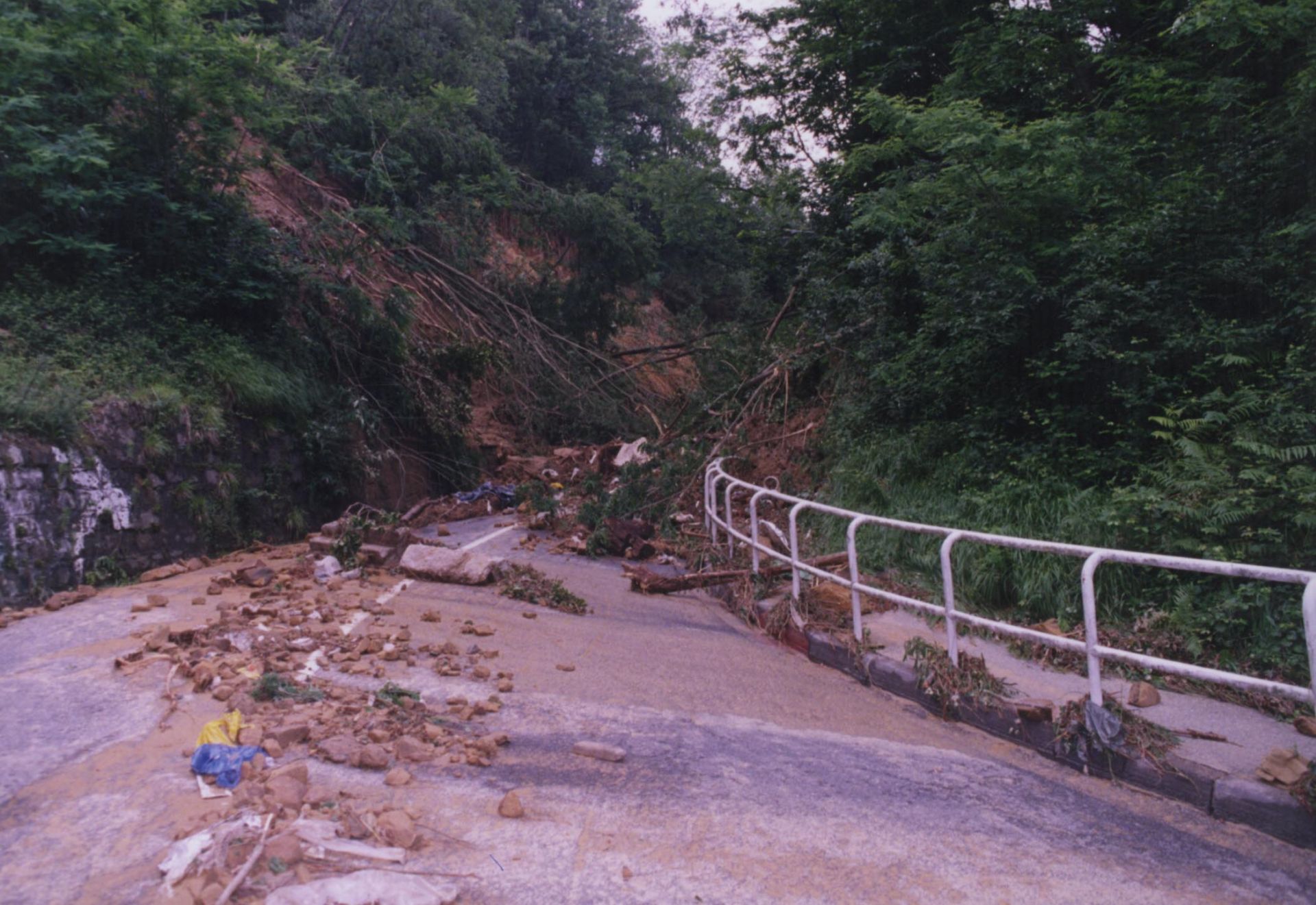 Las imágenes de la histórica tromba de agua que anegó Gipuzkoa en junio de 1997