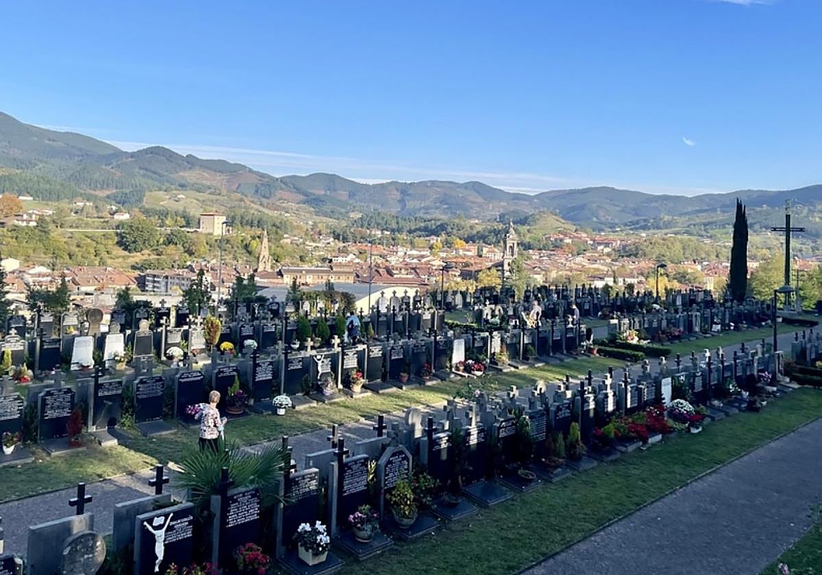 Vista de la zona de nichos del cementerio que será intervenida.