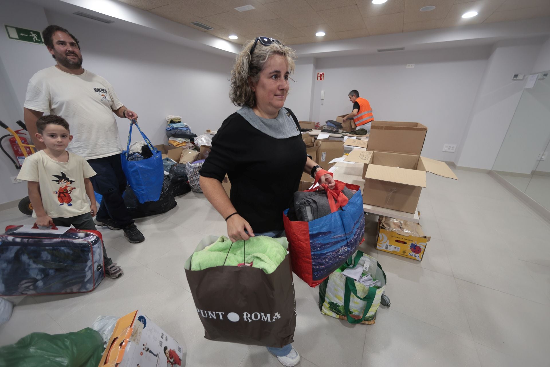 Irun se vuelca con los damnificados por la DANA