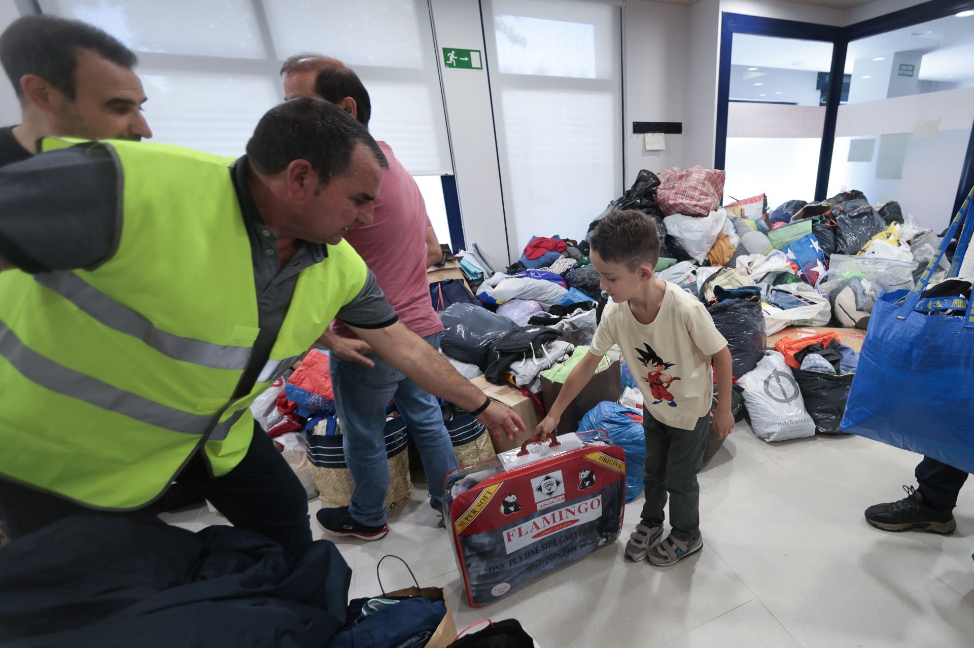 Irun se vuelca con los damnificados por la DANA