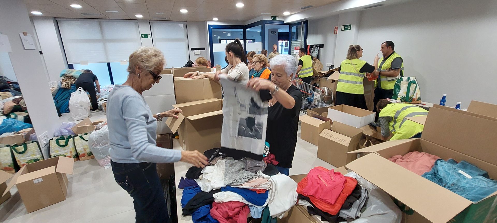 Irun se vuelca con los damnificados por la DANA