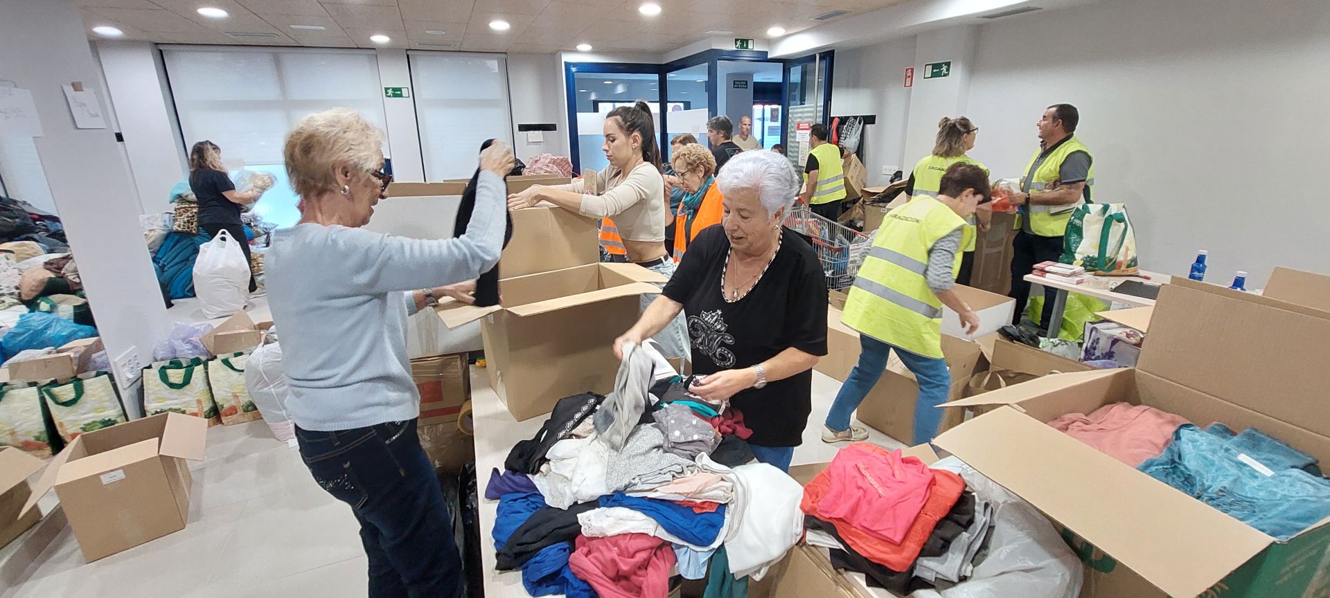 Irun se vuelca con los damnificados por la DANA