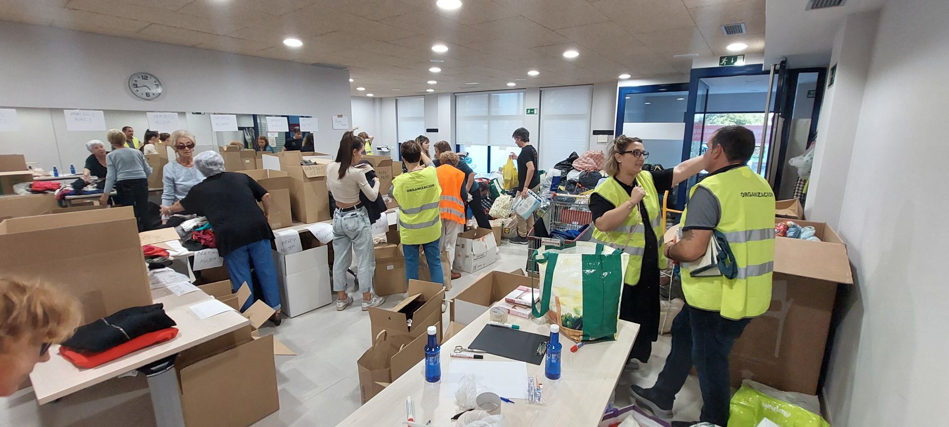 Irun se vuelca con los damnificados por la DANA