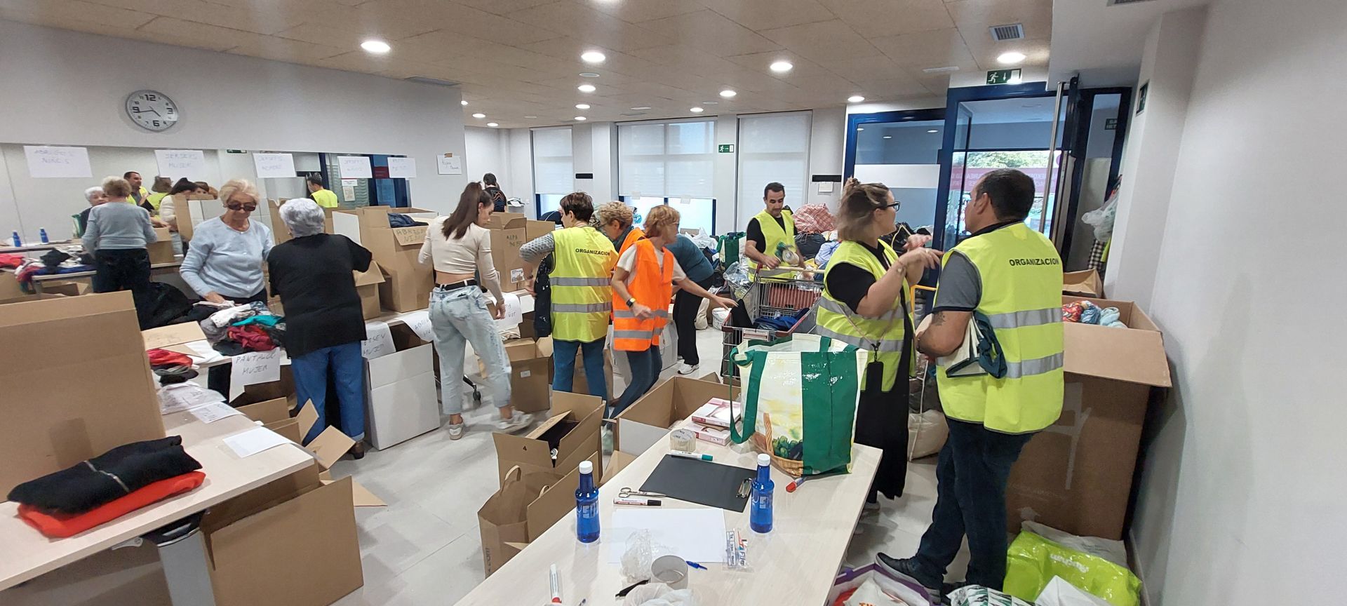 Irun se vuelca con los damnificados por la DANA