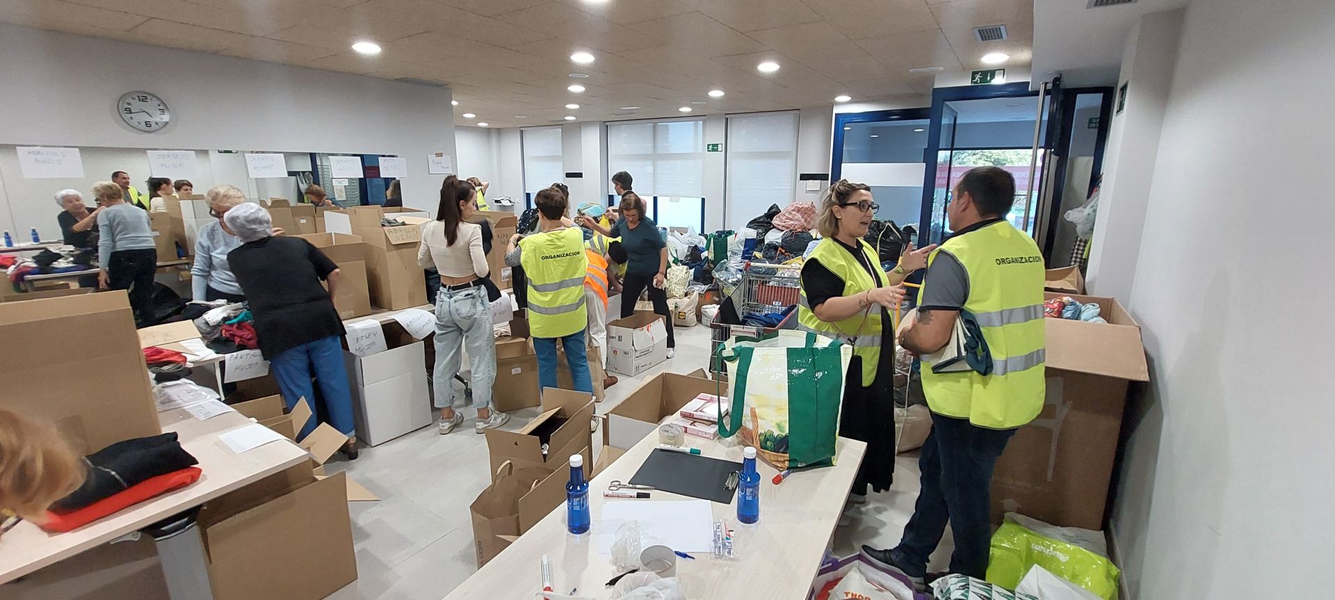 Irun se vuelca con los damnificados por la DANA