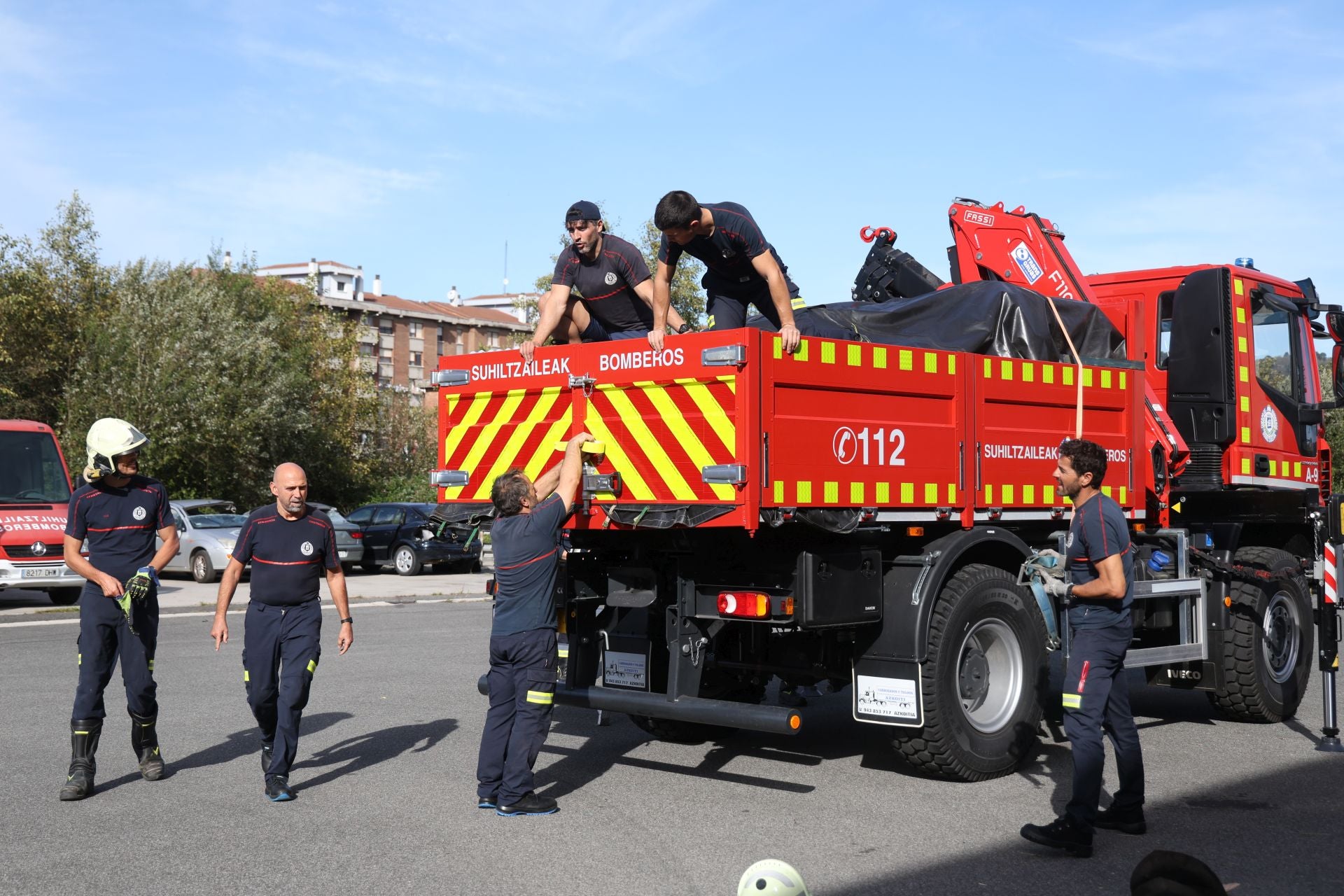 Bomberos de Donostia parten hacia Valencia para ayudar a los afectados por la DANA