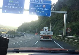 Los bomberos de Bilbao, «por fin» de camino a Valencia.