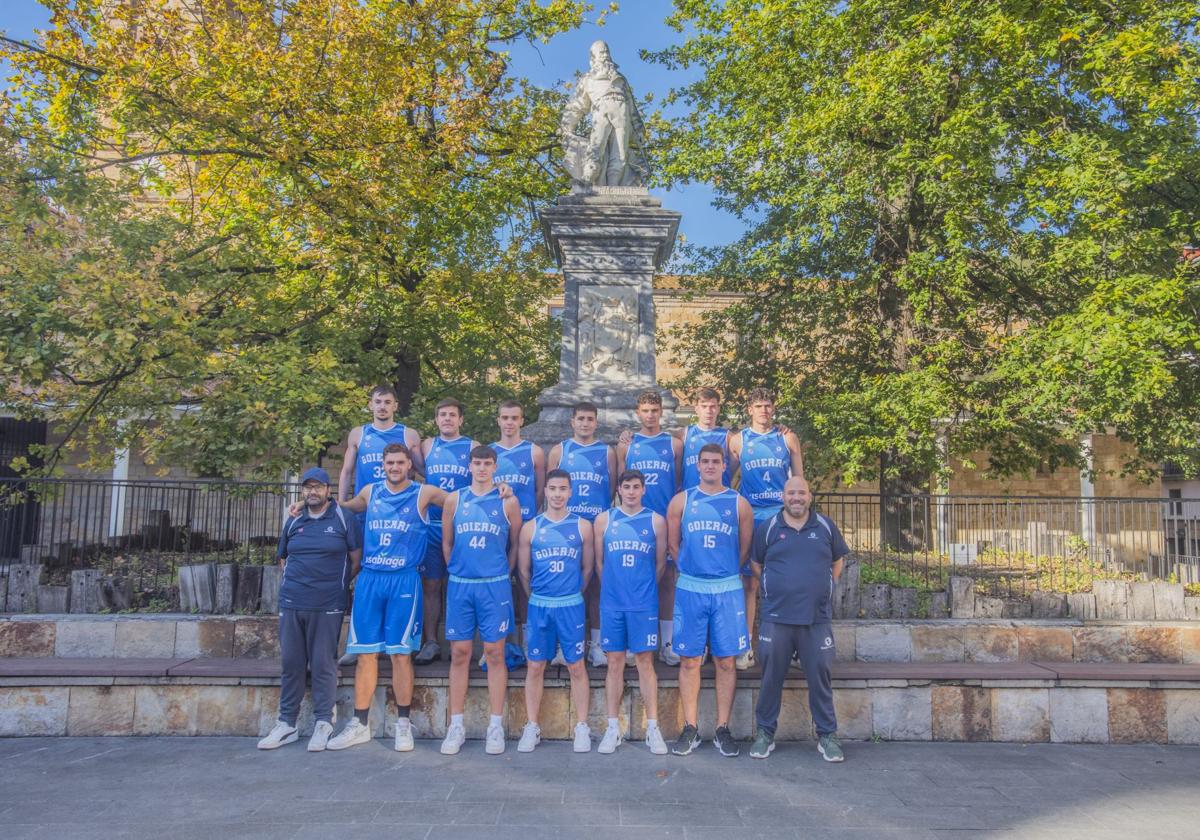 El equipo de baloncesto Goierri Almacenes Usabiaga se impuso al líder en casa