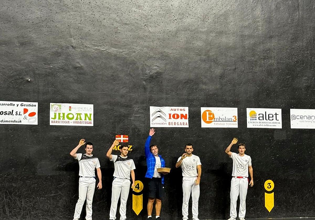 Los pelotaris esperan regresar para diciembre al Municipal