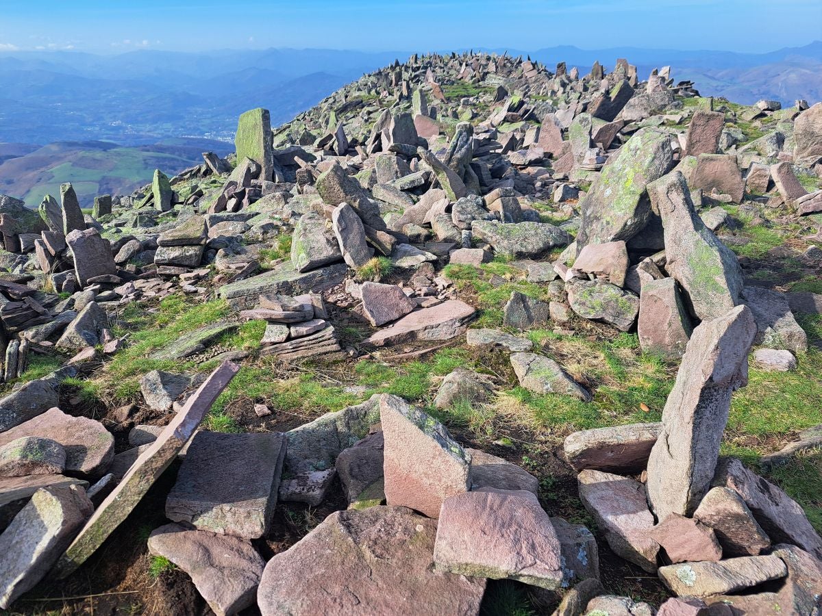 Hautza, una cima navarra vistas espectaculares