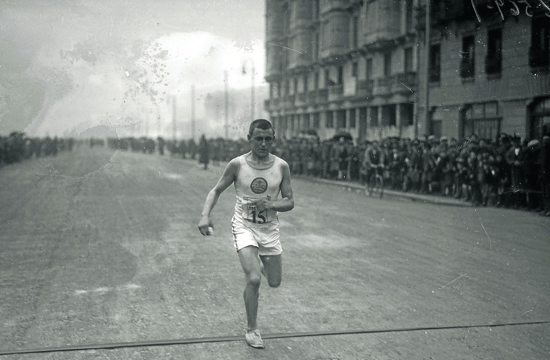 En 1924, Juan Manuel Azpiroz ganó la carrera con un tiempo de 1h14:22 y vistiendo la camiseta del CD Añorga