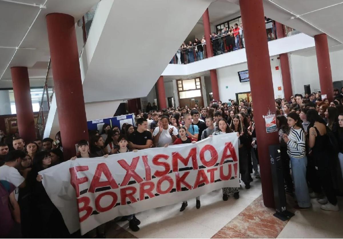 Escrache contra el profesor de la UPV el pasado mes de septiembre