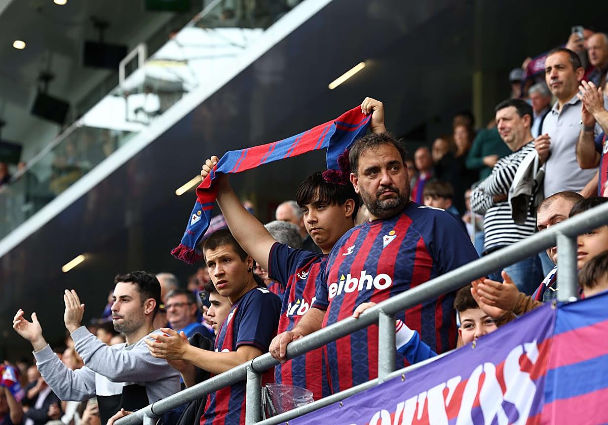 El Eibar se sigue alejando de los puestos de ascenso