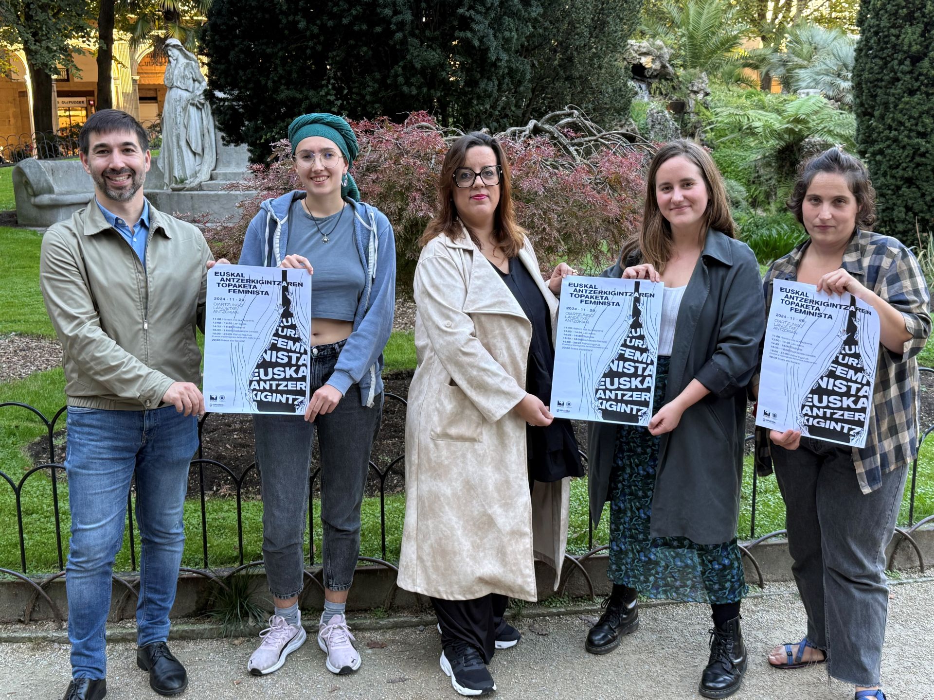 Topaketak antolatu dituzten erakundeen ordezkariak.