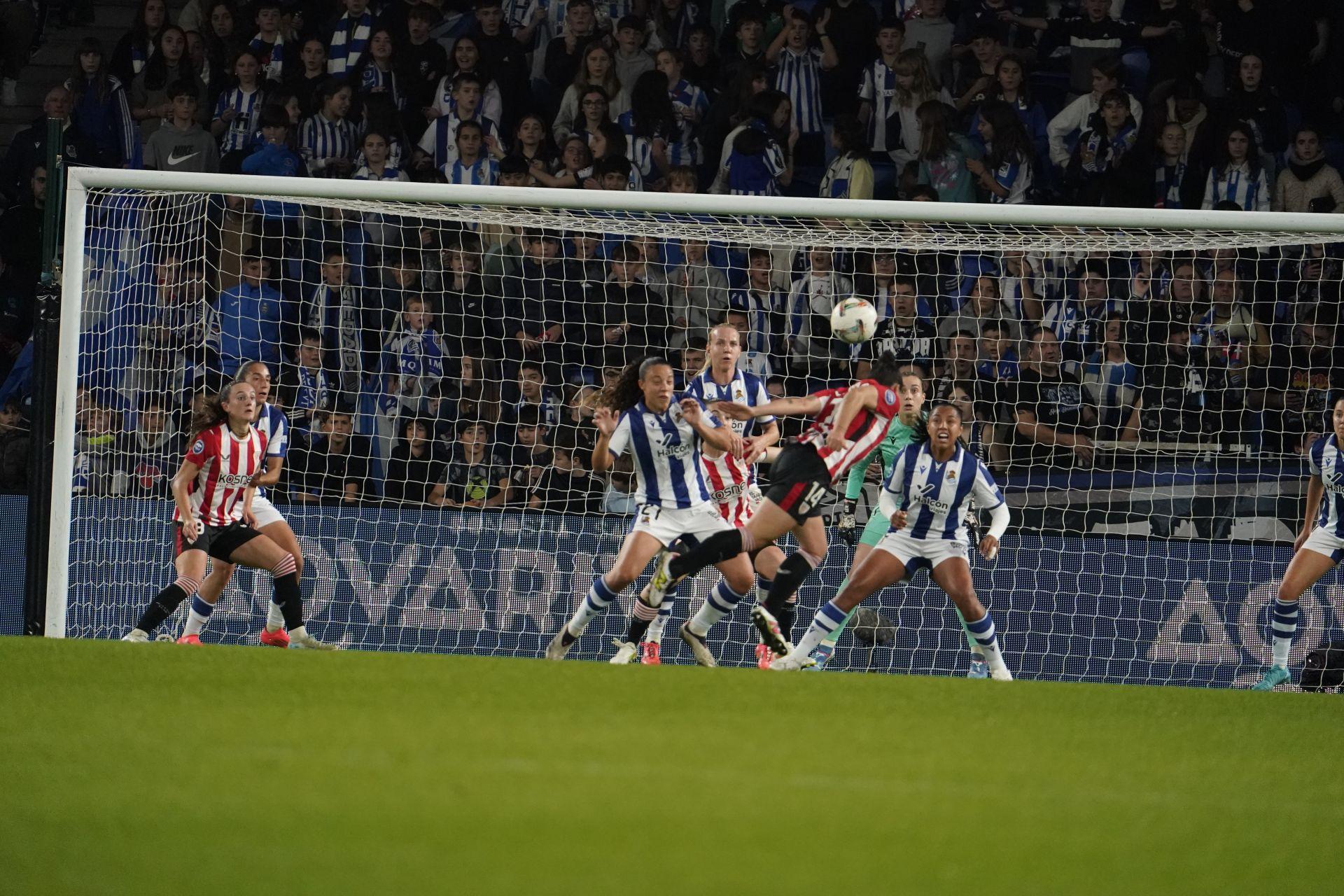 Las imágenes de la victoria de Real Sociedad ante el Athletic en Anoeta