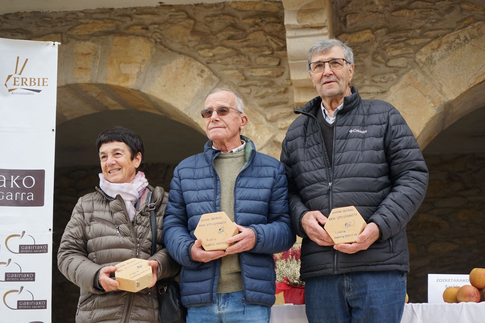 Gabirian ospatutako sagar azokaren argazkiak