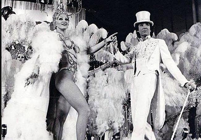Norma Duval y Nacho Arrieta en el Teatro Calderón de Madrid en 1976.