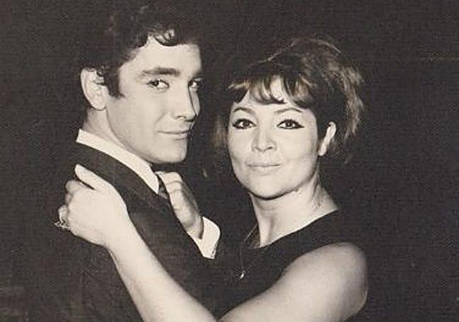 Arrieta y Sara Montiel bailando en las sala Lido en 1969.