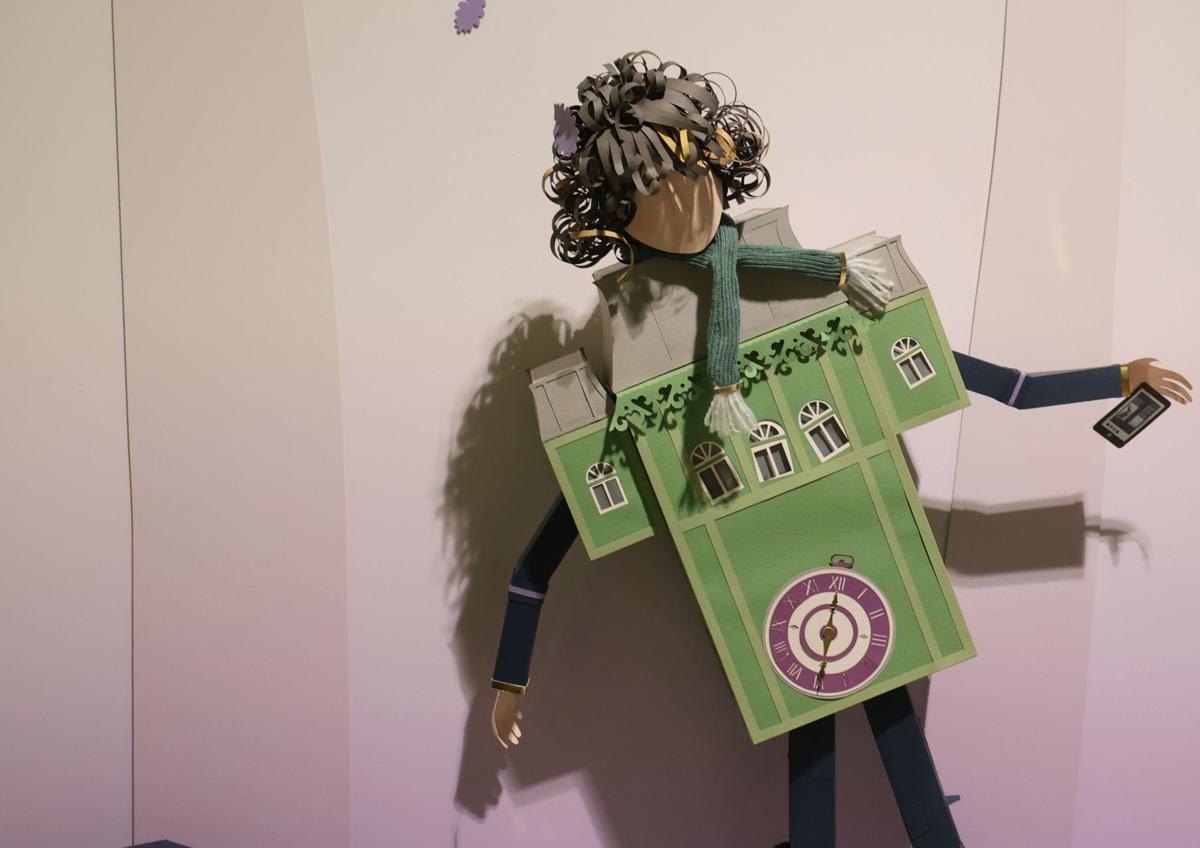 Imagen secundaria 1 - Figuras de papel que cuentan historias y se convierten en arte