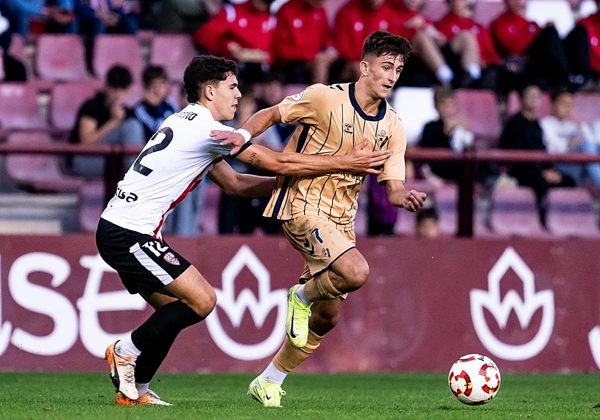 Aitor Galarza durante un encuentro de esta temporada.