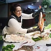 Imagen - «La locura empezará después del puente, aunque muchos ya nos han pedido calamares y langostinos para congelar»