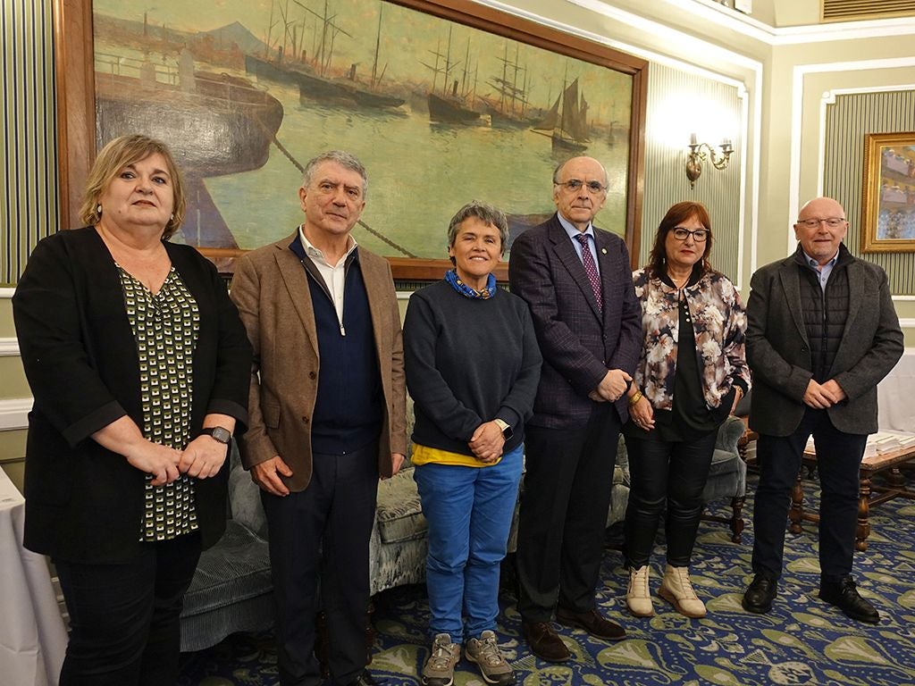 Euskaltzaindiako Zuzendaritza osatzen duten sei kideak.