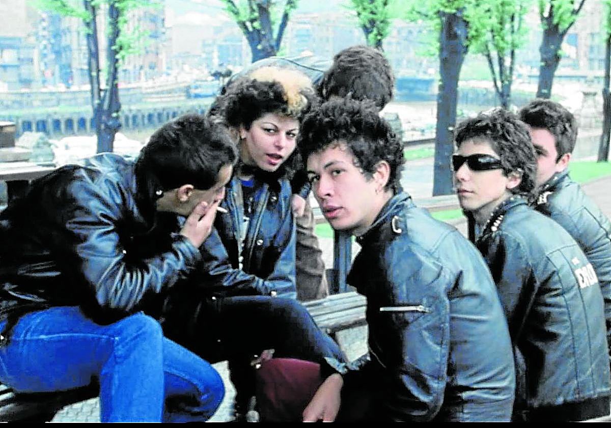 Imagen principal - El cine de Eloy de la Iglesia, el &#039;placer oculto&#039; de Gipuzkoa