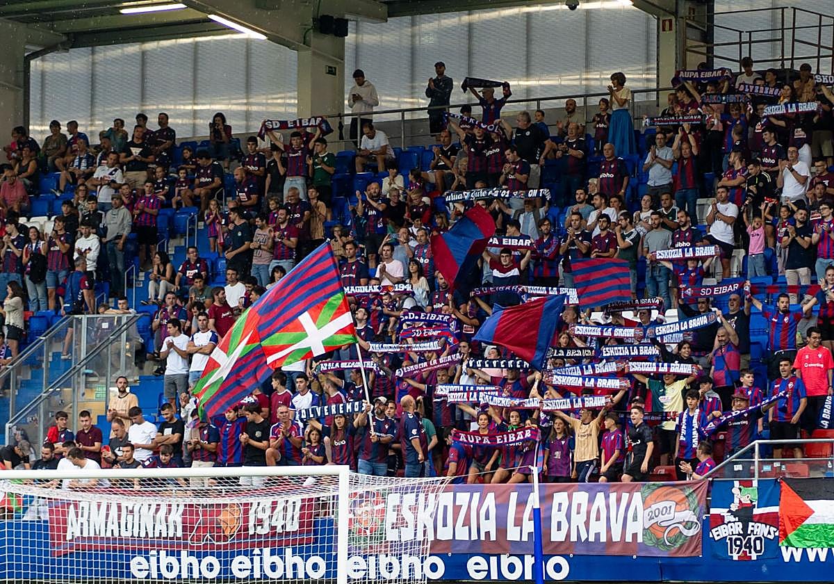 Sigue en directo el Eibar - Cartagena