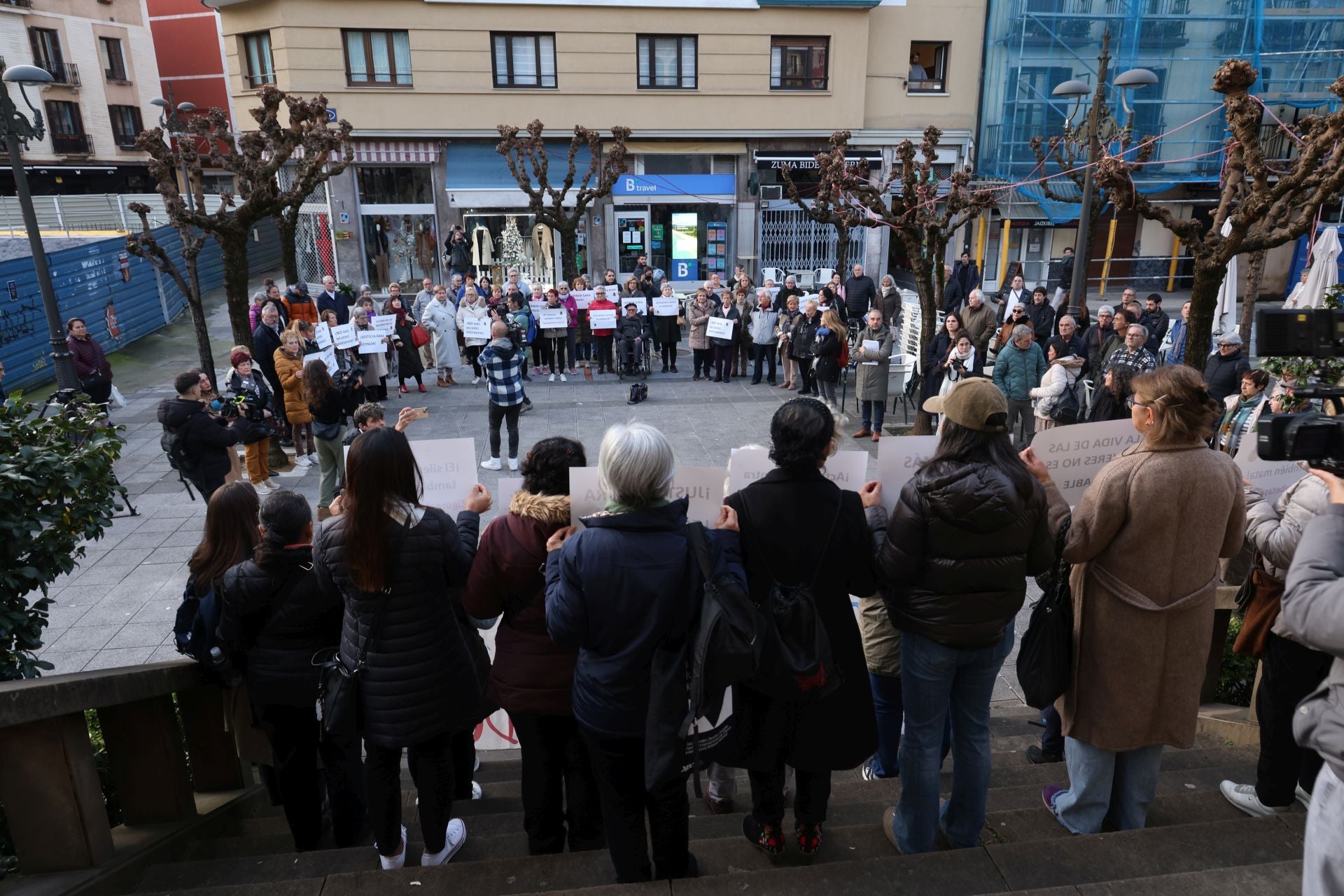 Las compañeras de Leonor comparten el dolor por su asesinato