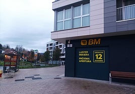 Fachada del supermercado BM de Irun