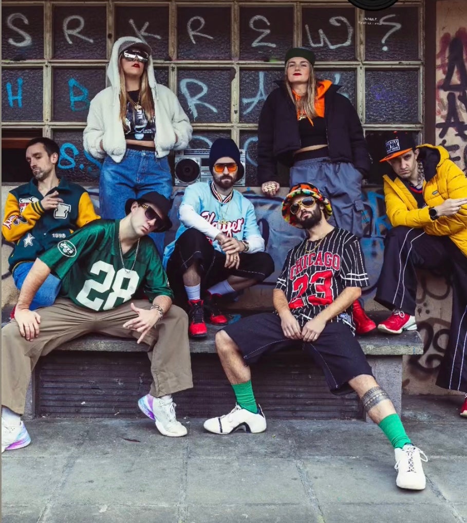 Dwingi dwingi vuelve a protagonizar y producir el spot navideño de Txanda.