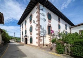 Exterior del museo de las Brujas de Zugarramurdi.