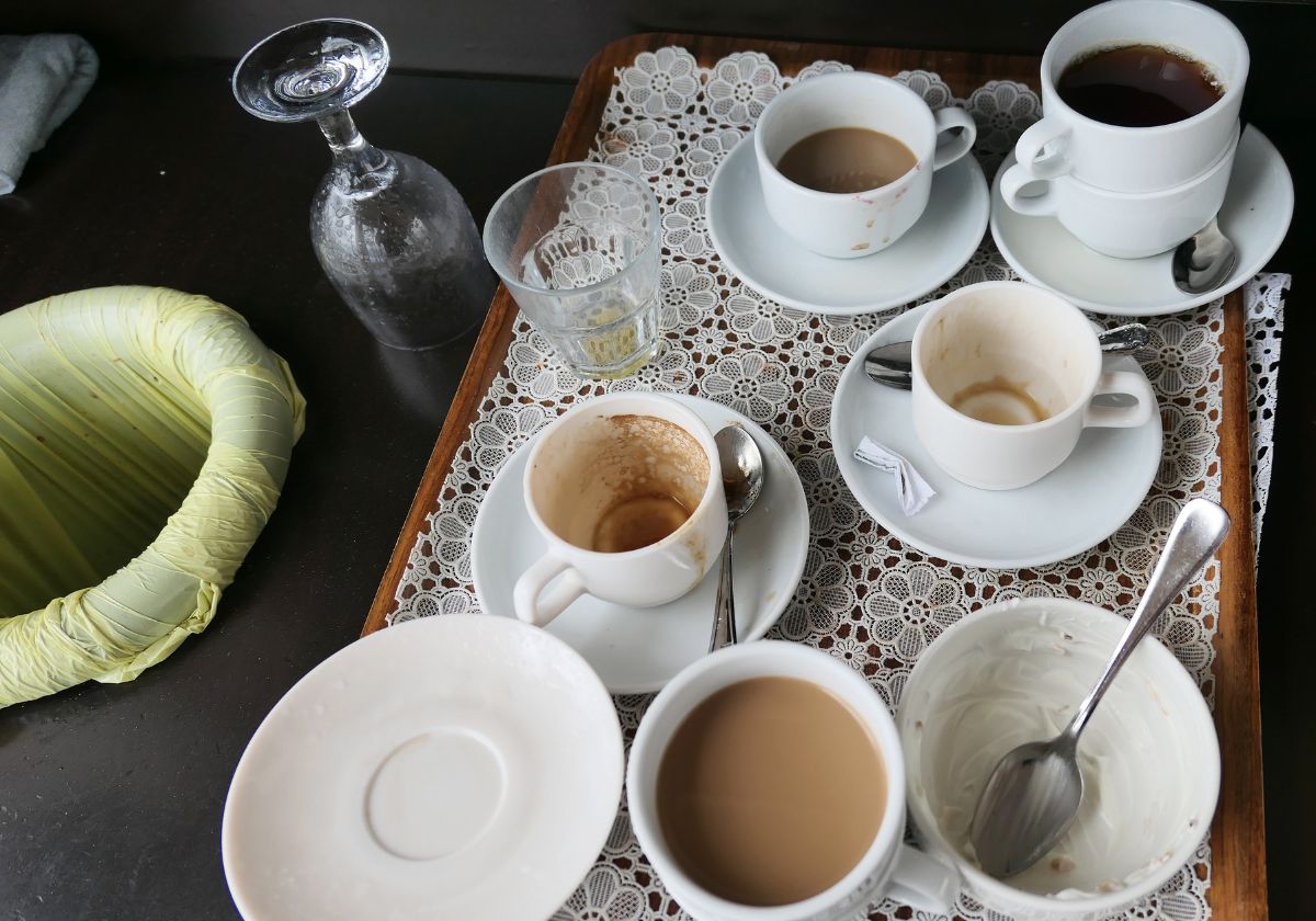 La costumbre que alarga el trabajo a los camareros: «¿Lo hacéis por ayudar o por jugar?»