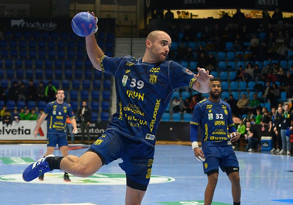 Asier Nieto confirmó su buen momento con siete goles.