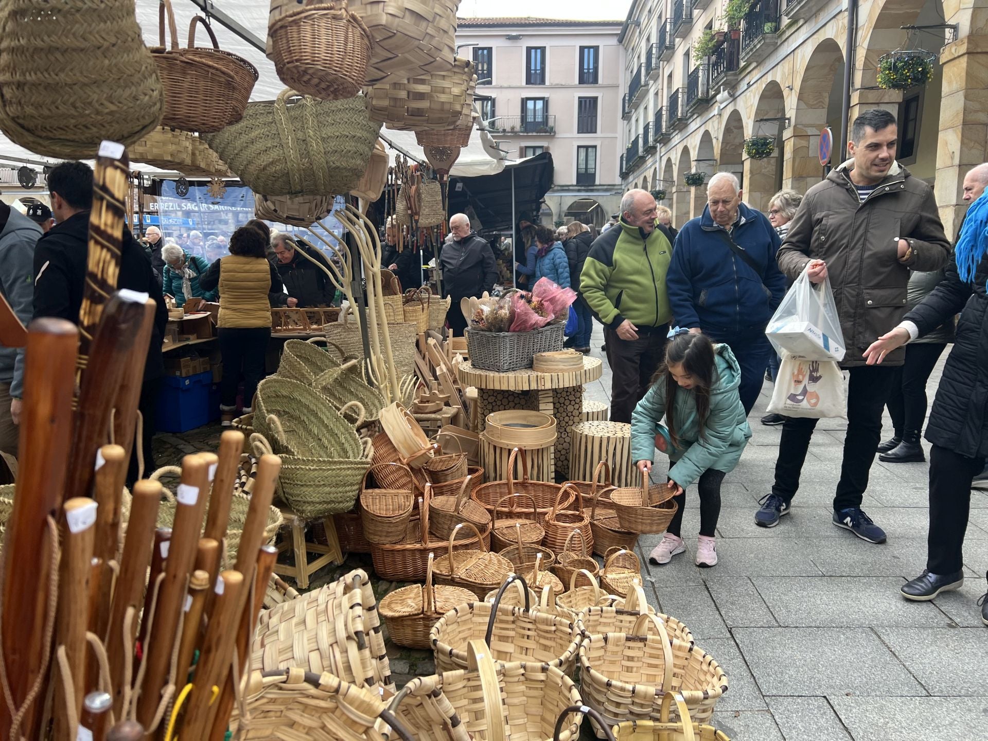 Gran ambiente en la feria de Santa Lucía