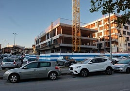 Construcción de viviendas en la Ciudad Jardín del barrio de Loiola.