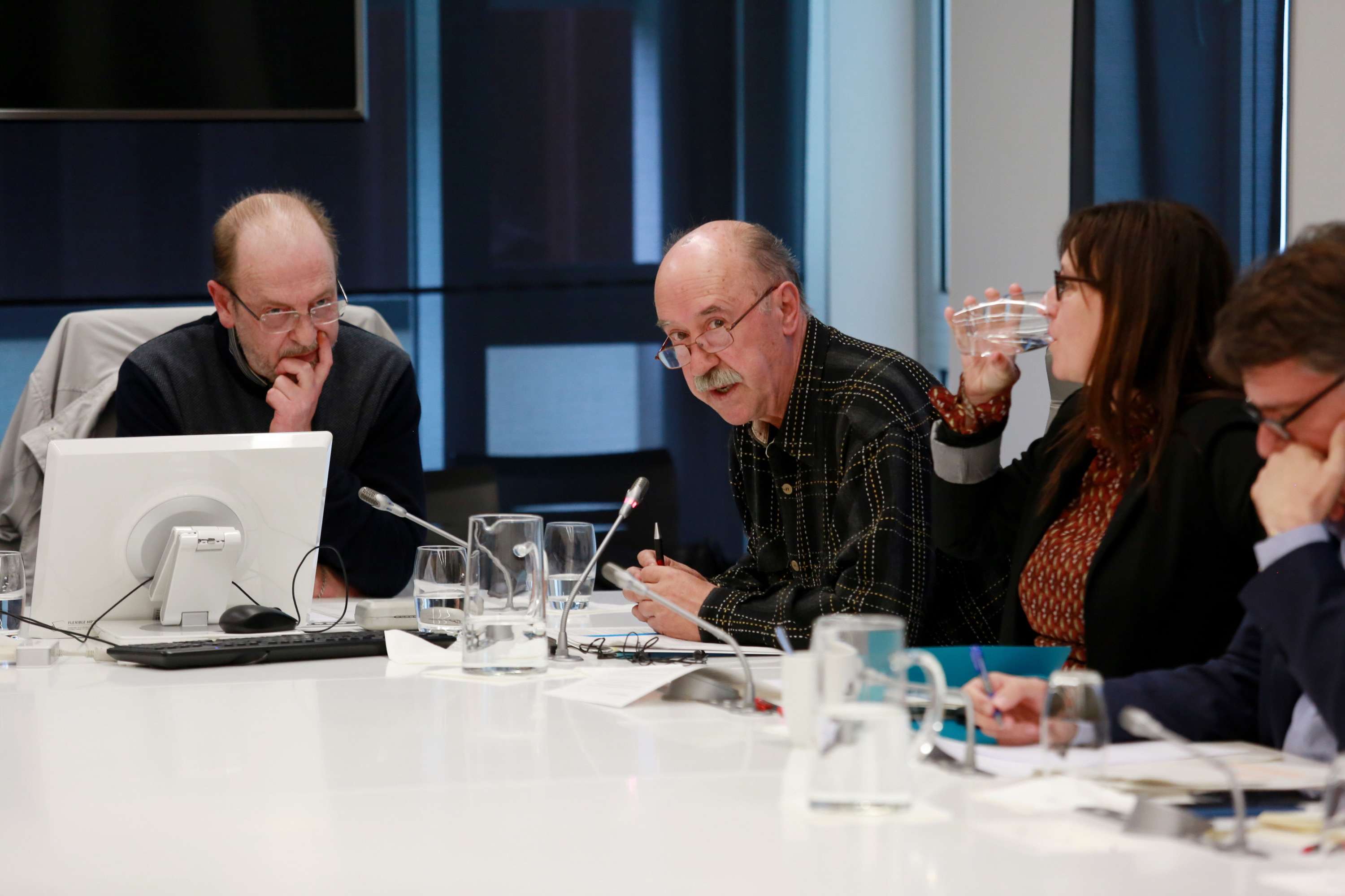 Amador Biteri, de Dendartean, durante su intervención en la ponencia de la reforma fiscal.