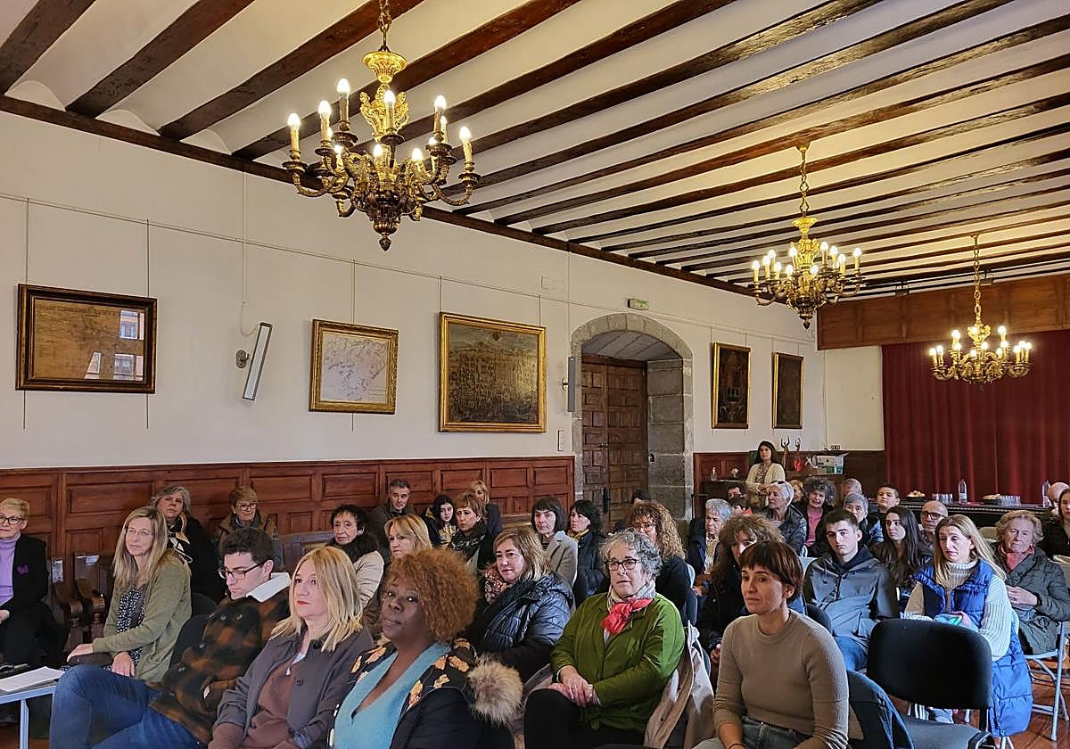 El Ayuntamiento y Herrixen llevarán a cabo este jueves un acto de reconocimiento a los comerciantes