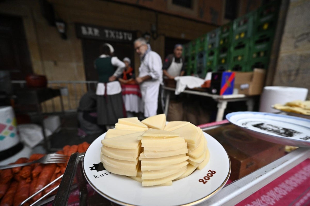 Donostia disfruta de su feria de Santo Tomás