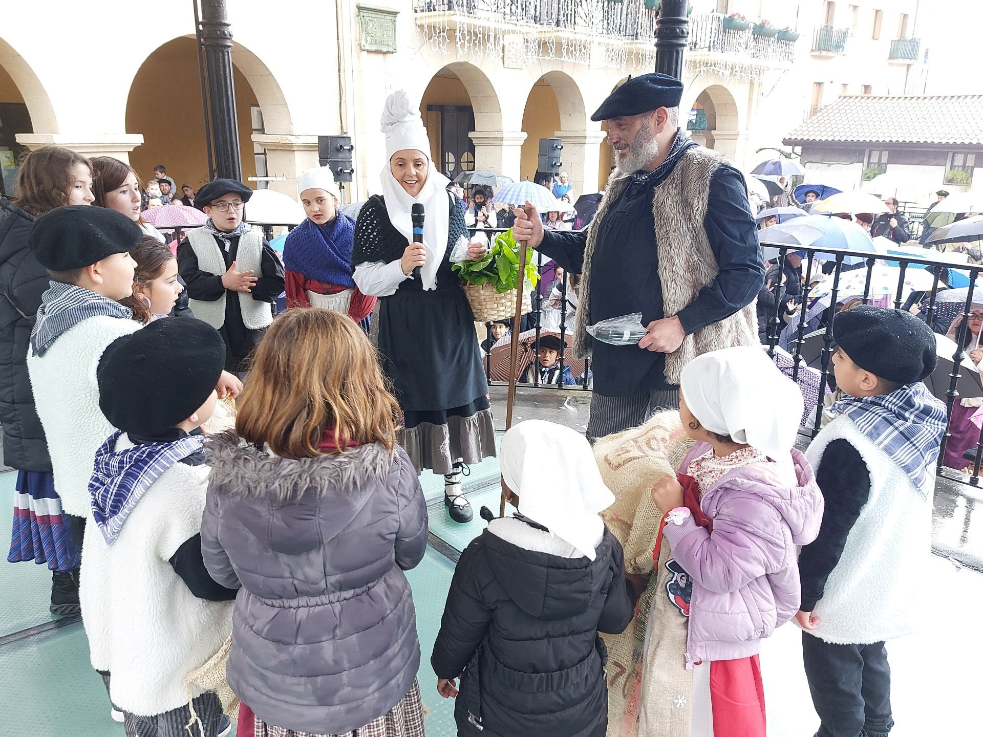 Olentzero no falla a su cita en Beasain