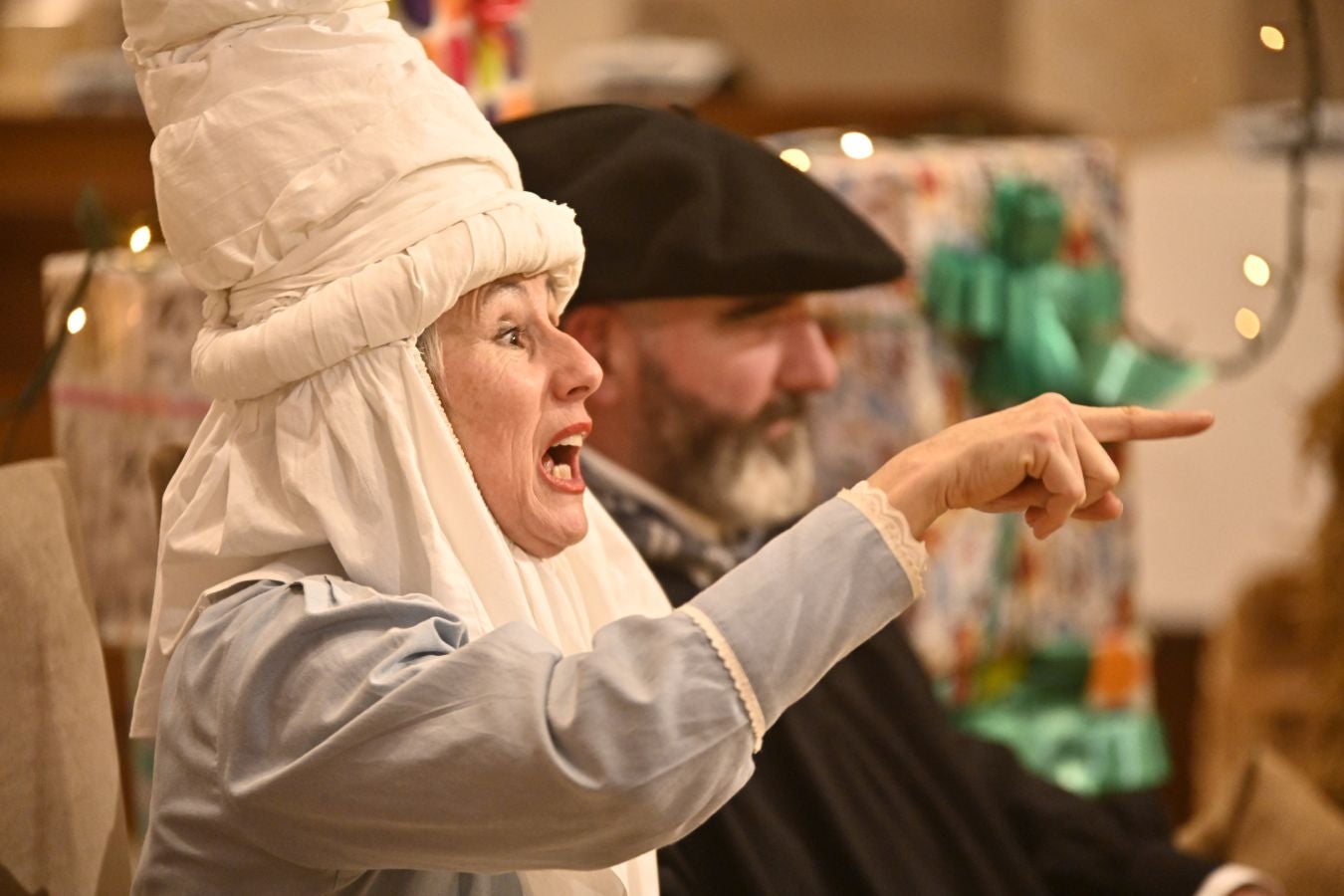 La lluvia no puede con Olentzero y Mari Domingi en Donostia