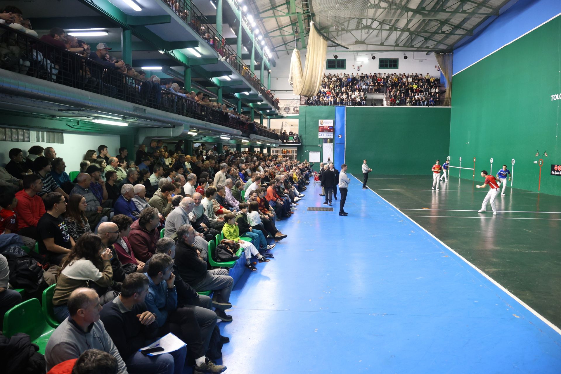 El Campeonato de Parejas encadena un lleno tras otro. Ayer le tocó al Beotibar de Tolosa.