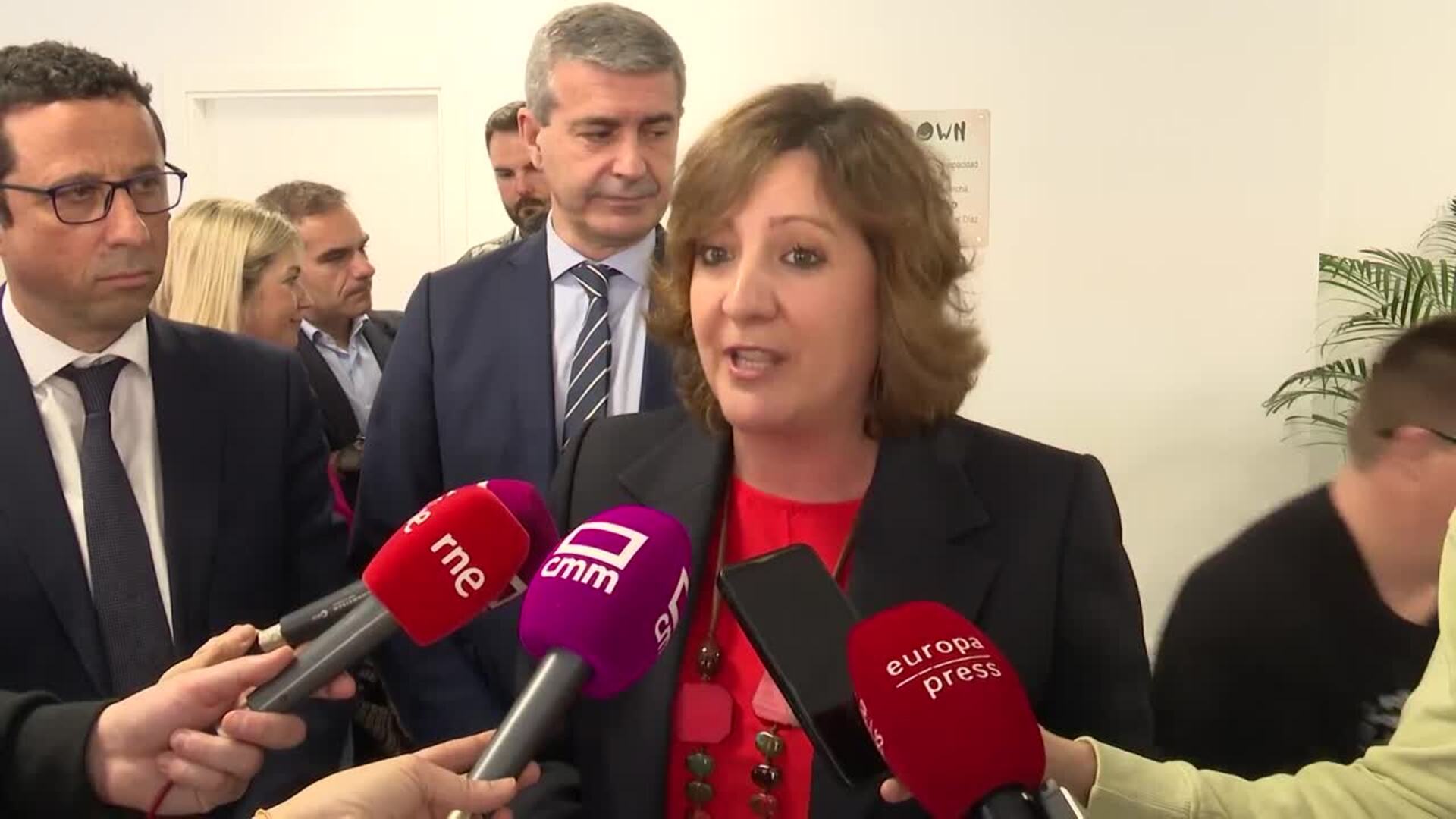 La infanta Elena arropa a Down Toledo en la inauguración de su nueva sede