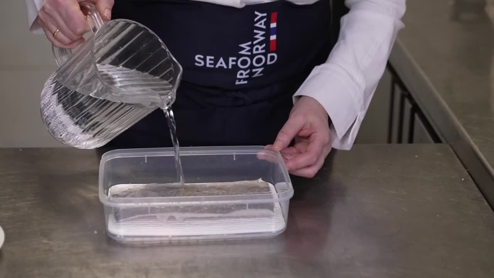 La chef Pepa Muñoz elabora una receta con bacalao salado noruego para Semana Santa