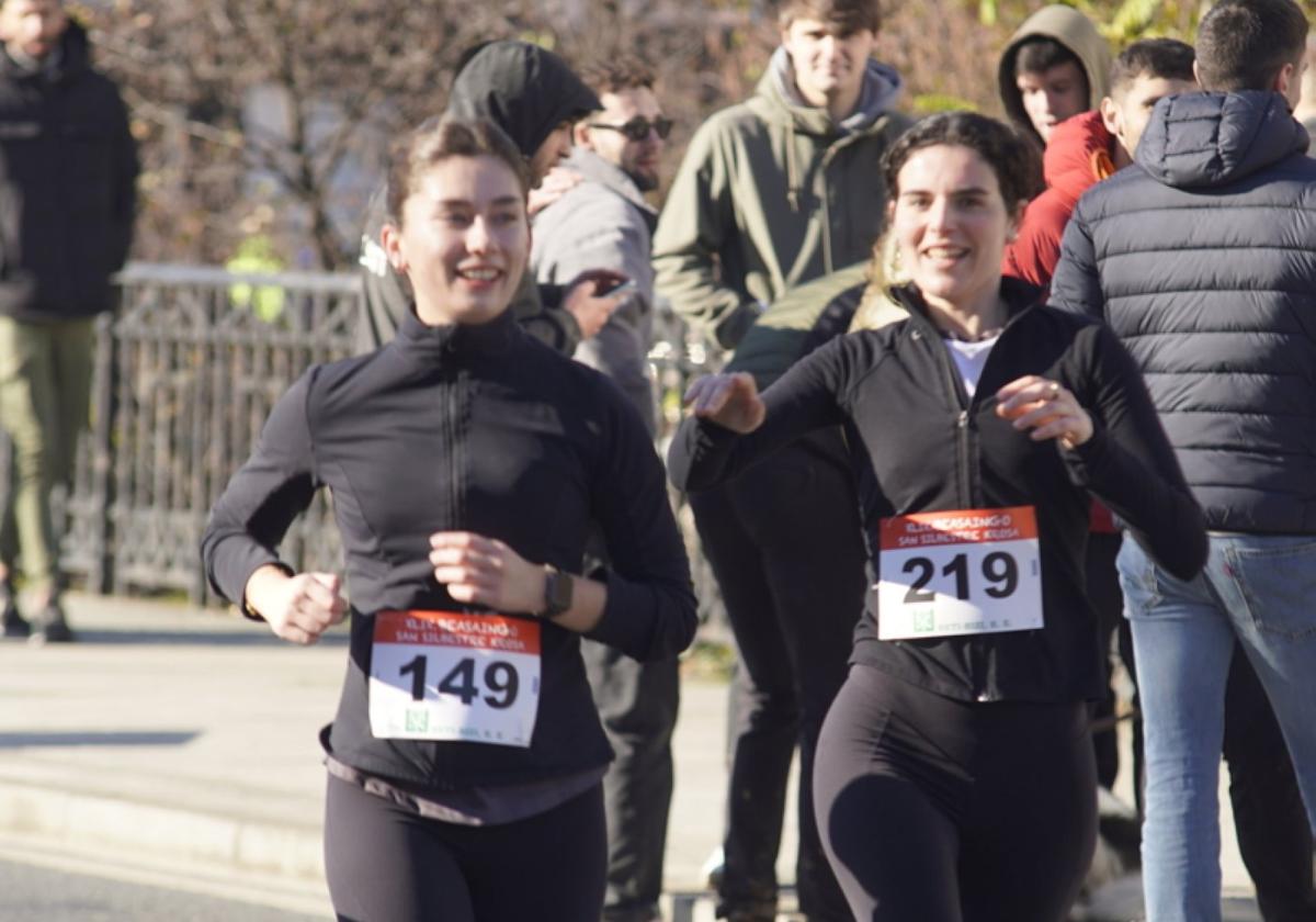 El mejor de los ambientes fue el gran protagonista de la última jornada del año 2024 con la San Silvestre local.